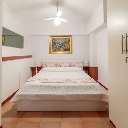 Ciclope'S House With Mini Spa And Amazing View Apartment *